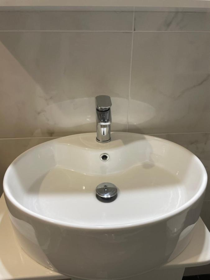 Nemesis Apartment Литокорон Екстериор снимка