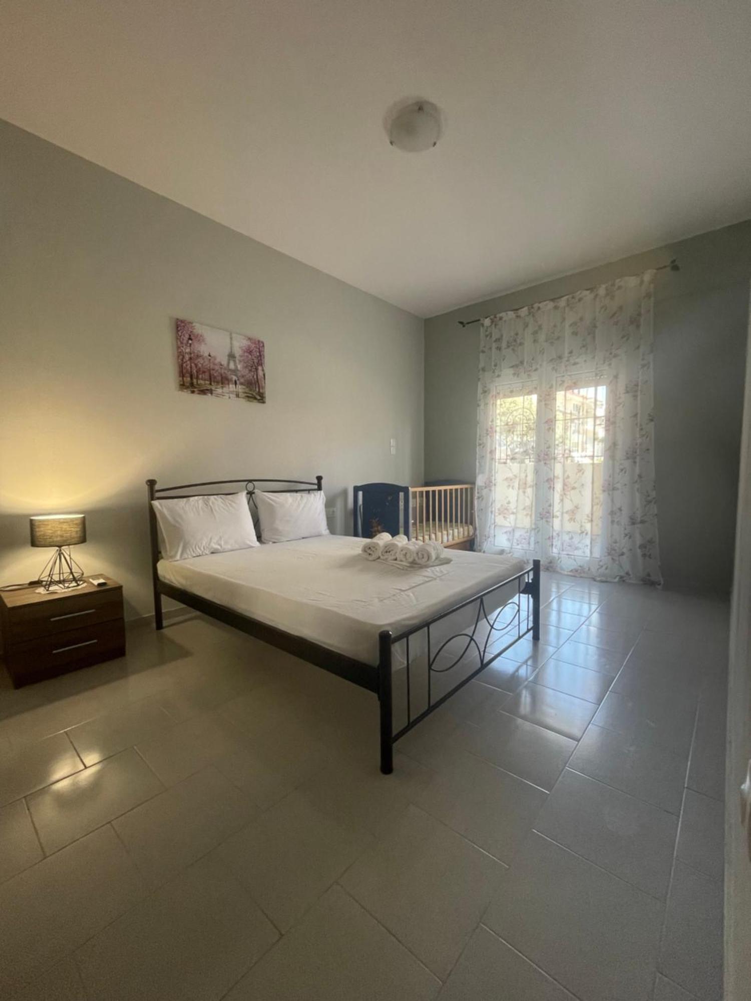 Nemesis Apartment Литокорон Екстериор снимка